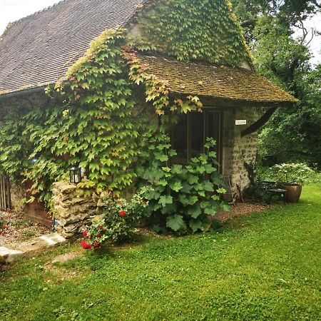 מלון Sainte-Colombe-près-Vernon Domaine De La Folicoeur מראה חיצוני תמונה